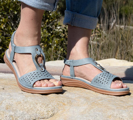 Eleanor Slingbacks
